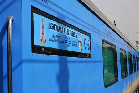 same-day-agra-tour-by-gatimaan-express